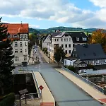 Zur Wartburg